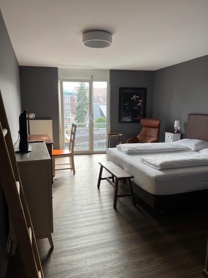 Allee Hotel Карлсруэ Экстерьер фото