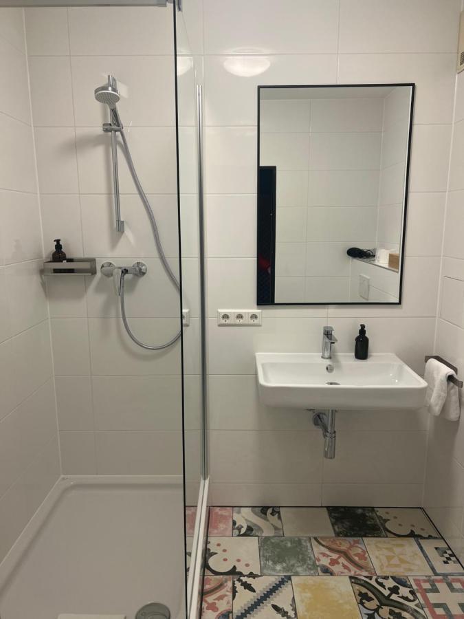 Allee Hotel Карлсруэ Экстерьер фото